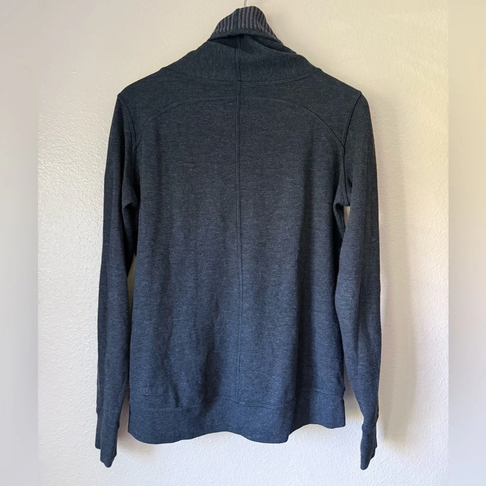 LULULEMON In A Cinch Reversable Cow Neck Pullover - Picture 3 of 6